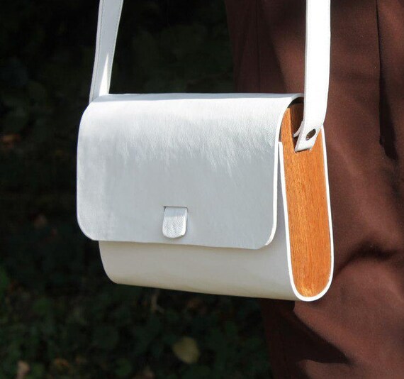 custom leather purses