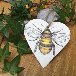 bee plaque bee clay tag bee decor honey bee gift bumble bee gift bee keeper gift gardener gift bee wall hanging bee art bee ornament