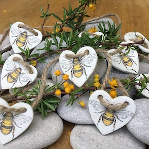 Bee bunting bee garland bee decor honey bee gift bumble bee gift bee keeper gift gardener gift bee wall hanging bee art bee ornament