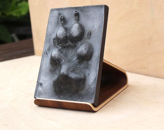 dog paw print remembrance