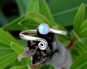 Toe Ring, Sterling Silver Toe Ring, Toe Rings, Blue Opal Toe Ring, Foot Accessories, Foot Ring, Stone Toe Ring, Band Toe , Foot Jewelry