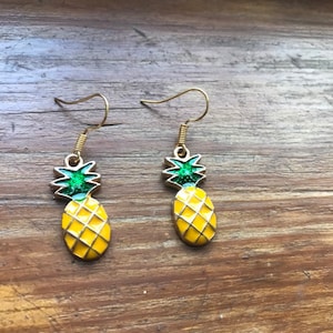 Pineapple earrings, fruit earrings, earrings, tropical earrings, holiday earrings, pineapple jewellery, gold earrings