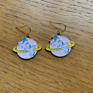 Planet earrings, space earrings, gold earrings, earrings, earrings planet, earrings space, fun earrings, planet jewellery, planet jewelry