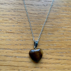 Tigers eye, tigers eye necklace, tigers eye jewelry, tigers eye pendant, tigers eye pendant necklace, brown gemstone, chakra necklace