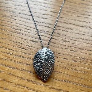 leaf necklace, leaf pendant, necklace leaf, stainless steel necklace, nature necklace, nature necklace uk,