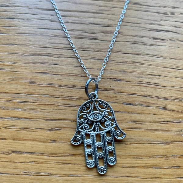 Hand of Fatima Necklace - Etsy