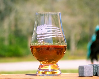 Distressed American Flag / Patriotic Glencairn / Engraved / Whiskey Glass / Bourbon Glass / Scotch / Tasting Glass  / Father's Day Gift
