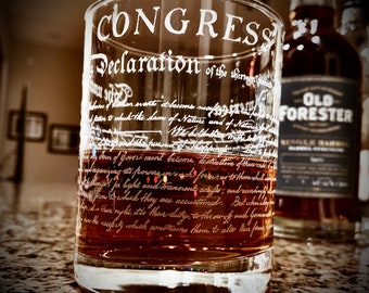 The Declaration of Independence / Set of 2 Whiskey Glasses / Bourbon Glasses / Scotch Glasses  / 360 Degree Engraved  / Father's Day Gift