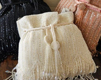 Bolso de mano tipo cubo con cuentas y cierre de cordón, color blanco potli de París