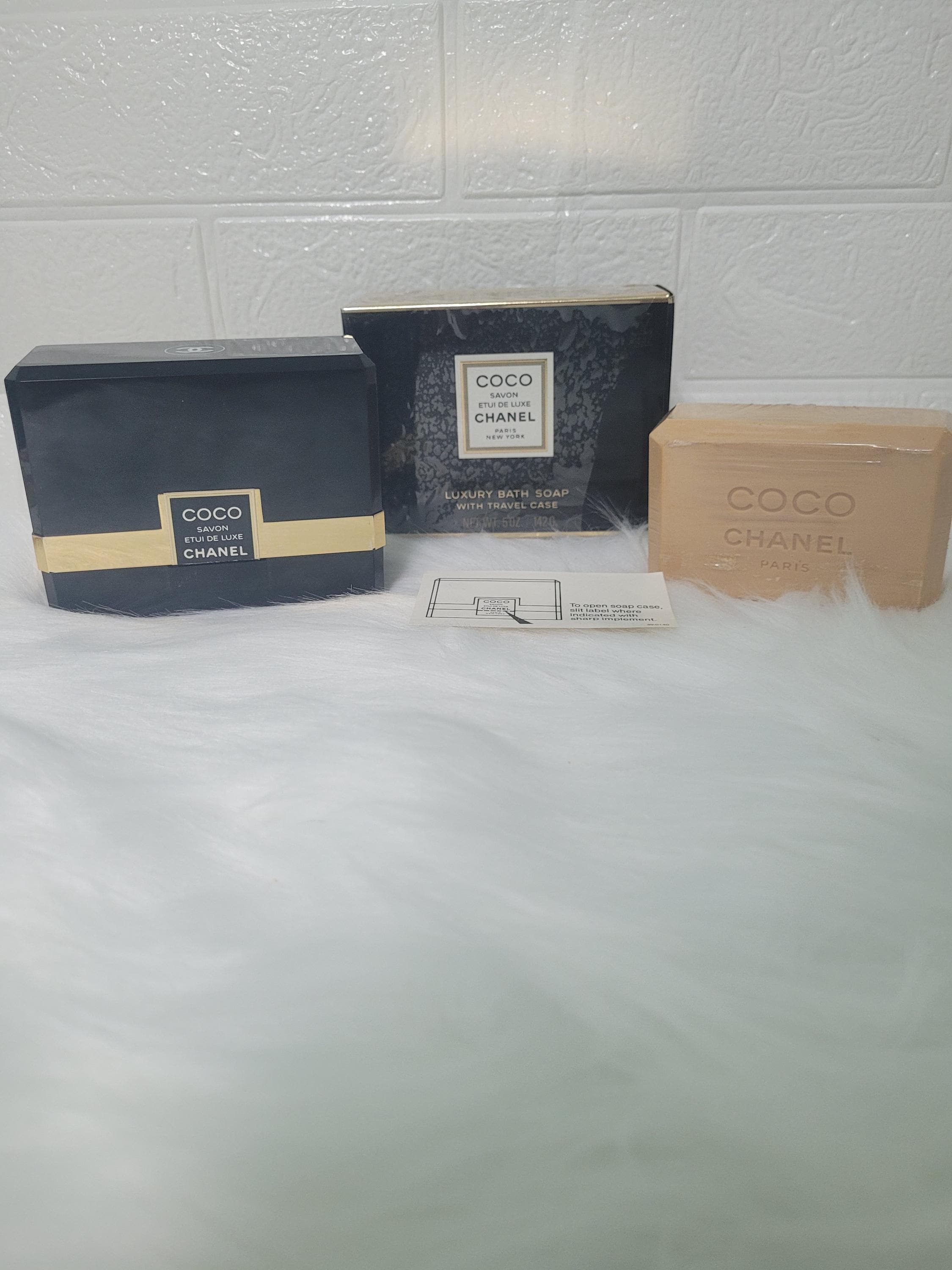 CHANEL COCO SAVON & ココドゥトワレ Chanel Coco Luxury Bath Soap With Travel Case, 142g/5 Fl.oz