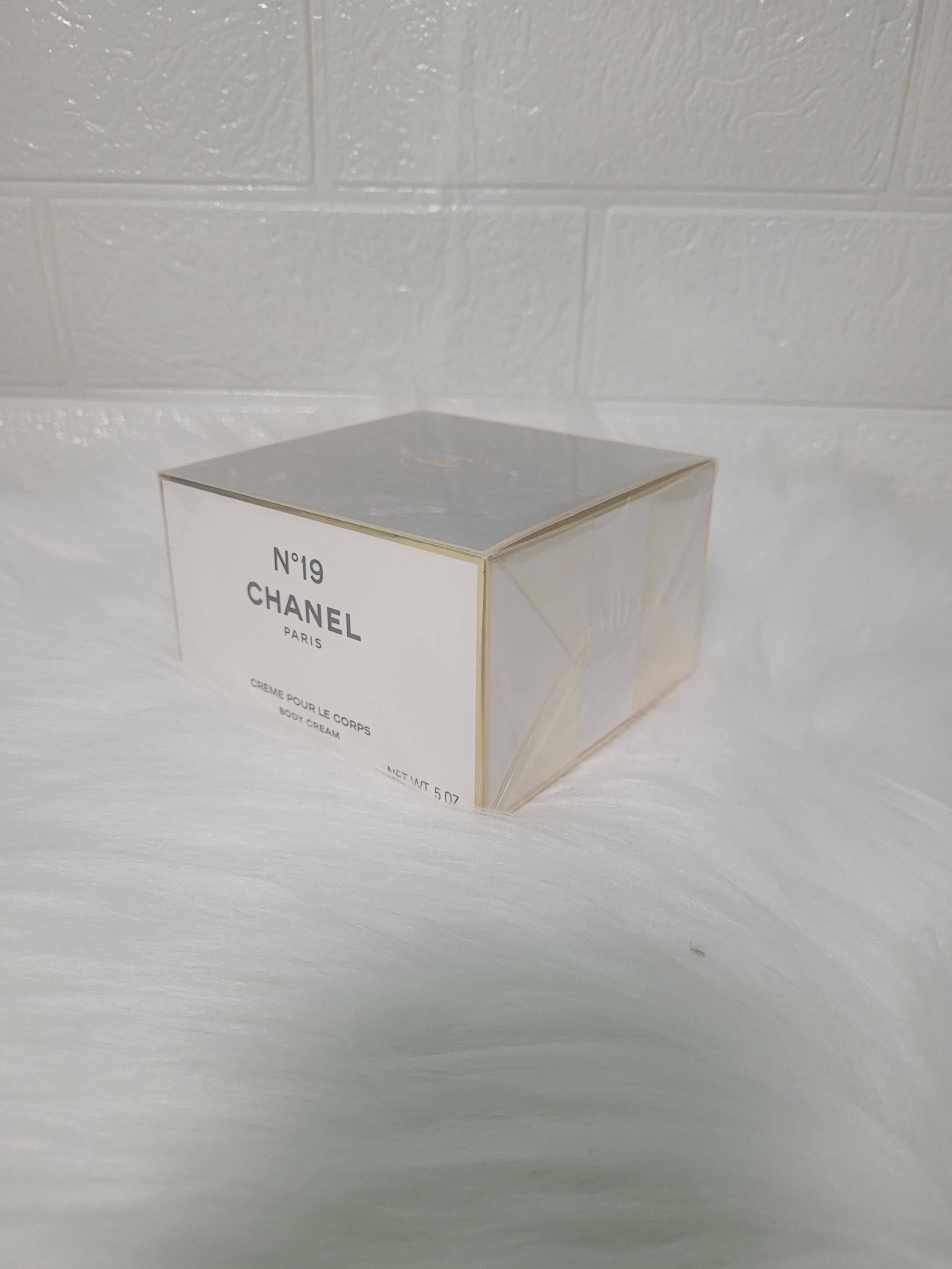 Chanel No. 19 Body Cream Creme Pour Le Corps 150 G/ 5 Fl.oz
