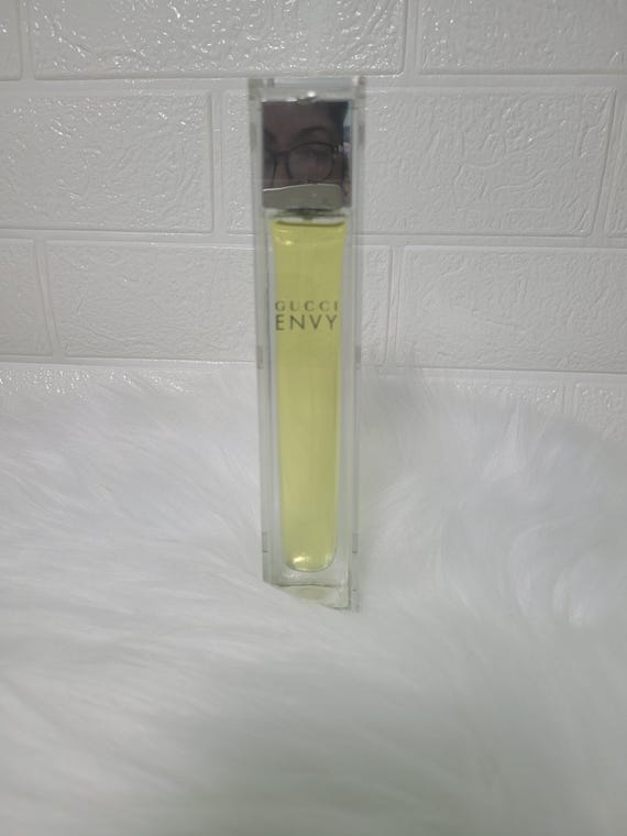 グッチ エンヴィ バイ グッチ オードトワレ 女性用 50ml、非常に