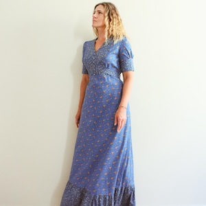 Vintage 70s Blue Floral Cottagecore Cotton Maxi Dress / 70s Vintage Cottagecore Dress / 70s Prairie Maxi Dress / 70s Blue Floral Maxi Dress