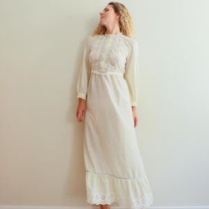 Vintage 70s Light Yellow Cotton Maxi Dress / Vintage Yellow Cotton Night Gown / 70s Yellow Cotton Dress / Vintage Prairie Cotton Dress