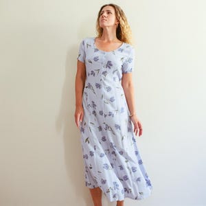 Vintage 90s Blue Floral Print Button Down Midaxi Dress / Simple Vintage Floral Dress / 90s Romantic Floral Dress / Button Down Floral Dress
