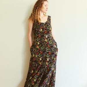 Vintage 90s Black Floral Maxi Dress / Vintage Floral Cross Back Dress / 90s Dark Floral Dress / Simple Vintage Black Floral Maxi Dress