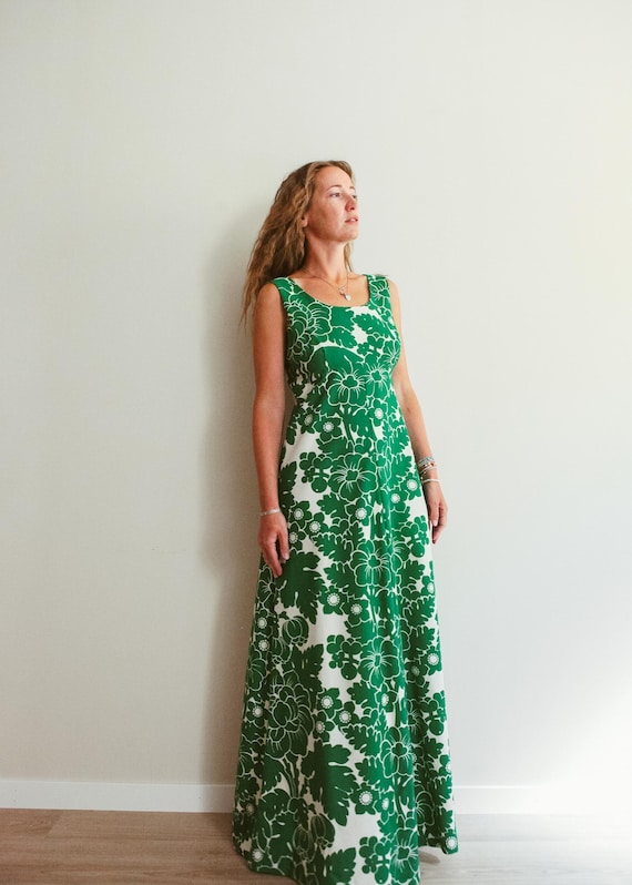 Vintage 60s Bold Floral Print Cotton Maxi Dress / 60s Scandinavian Floral Maxi Dress / Vintage 60s Green Floral Maxi / Green Vintage Dress