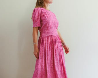 Vintage 80s Romantic Fuchsia Floral Midaxi Dress / 1980s Hot Pink Midi Dress / M
