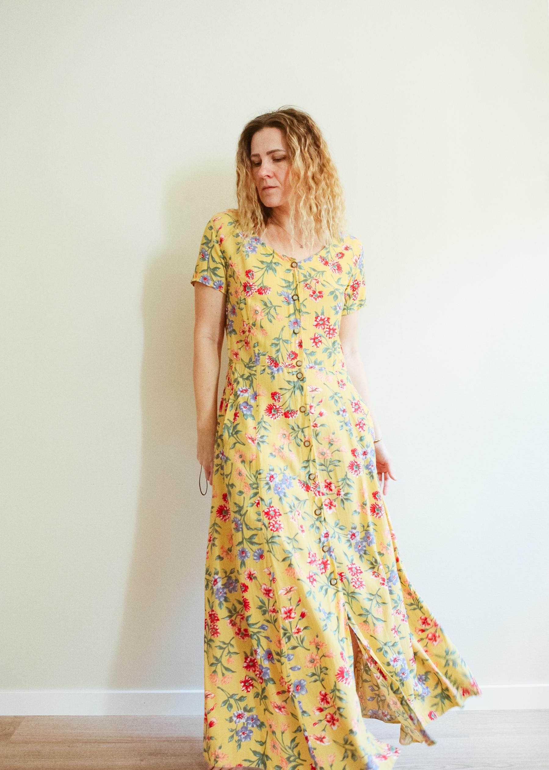 Vintage 90s Yellow Floral Print Button Down Maxi Dresses / Vintage Yellow  Summer Dress / Here Comes the Sun - Etsy