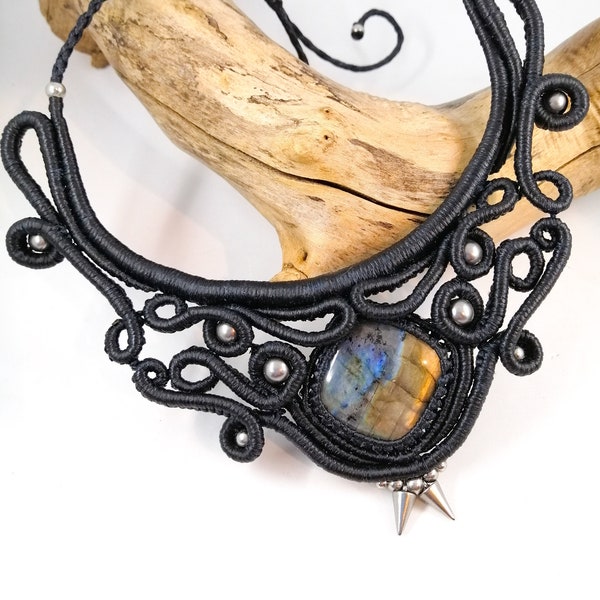 Macrame necklace with labradorite and stainless steel, dark blue