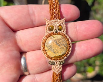 Macramé bracelet ‘Owl’ with picture Jasper