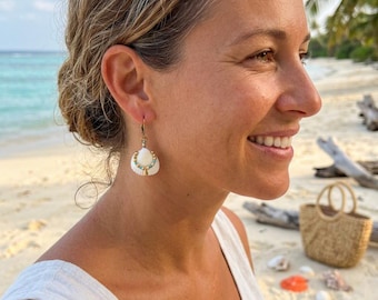 Macramé earrings with shells and beads