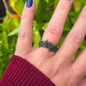 Makramee Ring mit Edelstahl-Perlen
