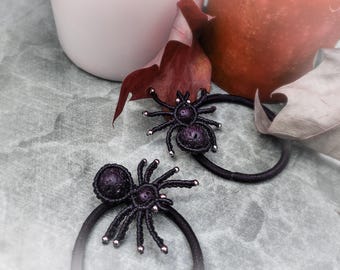 Hair tie with macrame spider, braid holder Halloween