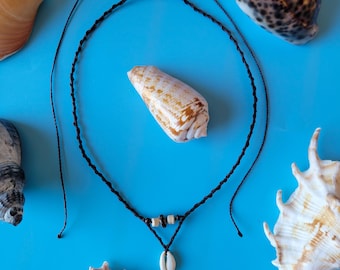 Macrame necklace with cowrie seashell and wooden beads