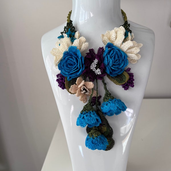 Turquoise Blue Crochet Choker, Beaded Crochet Pendant, Boho Flower Pattern Collar, Unique Crochet gift for Women