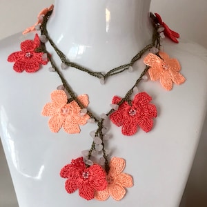 Short Crochet Pendant, Beaded Necklace, Vintage Lariat, Boho Headpiece, Collar for Christmas, Flower Necklace, Oya Pattern,