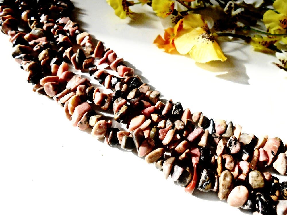 Rhodonite 36 inch Chips Beads