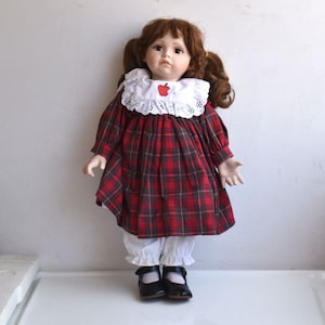 Vintage 17 &quot;Porzellan Gesicht Puppe MCM Bisquit Bisquit Figur Rot Kostüm Kleid Europäische Retro Kunst Handbemalt Kinder Spielzeug Kinderzimmer Geschenk
