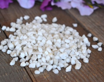 Tiny Gravels Natural Stones 5 oz White Color Mosaic Garden Chip Tiles Pebbles Terrarium Accessories Fish Aquarium Indoor Decor Raw Stone Art