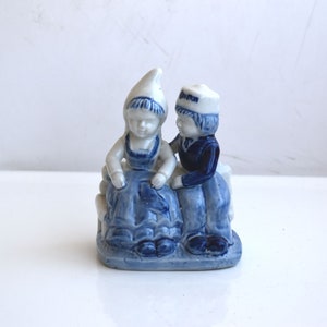 Vintage Delft Holland Blue White Boy Girl Couple Bench Figurine Animal White Porcelain Statue Statuette Gift MCM Netherlands Collectible Toy