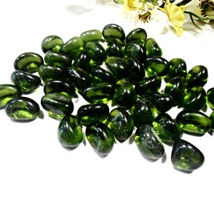 35 Glass Stained Pebble Crystal Dark Olive Green Polished Tumbled Nuggets Decorative Stones Mosaic Art Garden Party Decor Tiles Cabochon