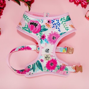 pink flower dog harness/ floral dog harness vest/ girl spring dog harness/ custom female dog harness/ Small medium dog harness/ puppy harnes