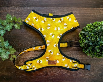 Bees dog harness vest/ cute bumble bee dog harness/ spring summer pet harness