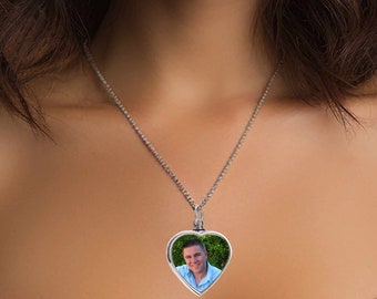 Memorial picture necklace personalized cremation necklace heart-shaped urn pendant