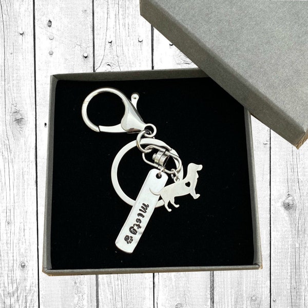 Dachshund Gift, Personalized Dachshund Keyring, Sausage Dog Keychain, Dog Loss Keychain, Custom Name key chain with engraved name
