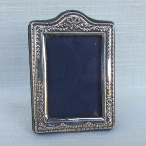 Vintage English Hallmarked Sterling Silver Photograph Frame, London 1995, Kitney & Co, Small Portrait Photo Frame, Collectable Silver Gift