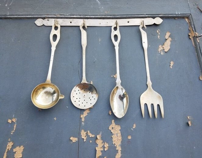 Ensemble Vintage de 4 Ustensiles Cuisine en Laiton Massif et Porte-Bagages, Français, Cuisine, Ferme