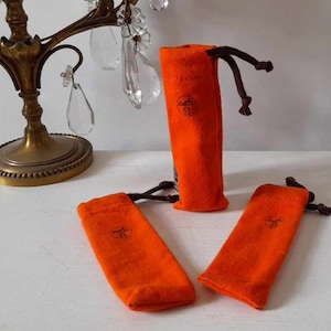 1 sacchetto vuoto in tessuto per profumo francese Hermes d&#39;epoca, astuccio, scatole-custodie-scatole-borse regalo Hermes, borsa espositiva Hermes Paris, sacchetto regalo per profumo Hermes.