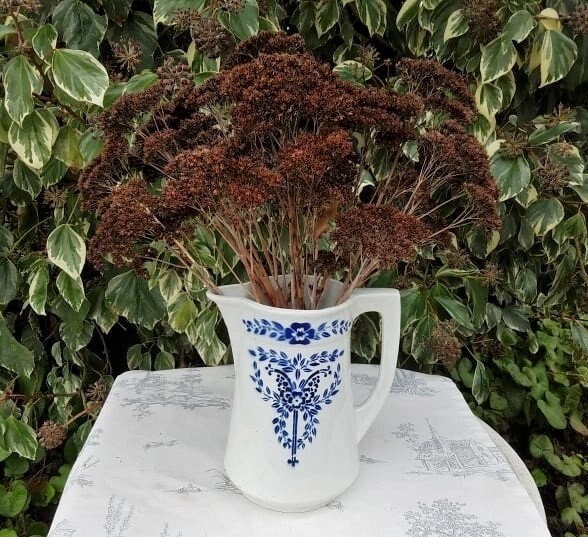 Grande Français Antique Bleu & Blanc Floral-Fleur Faïence Poterie Pichet d'eau Jug, Cuisine de Campa