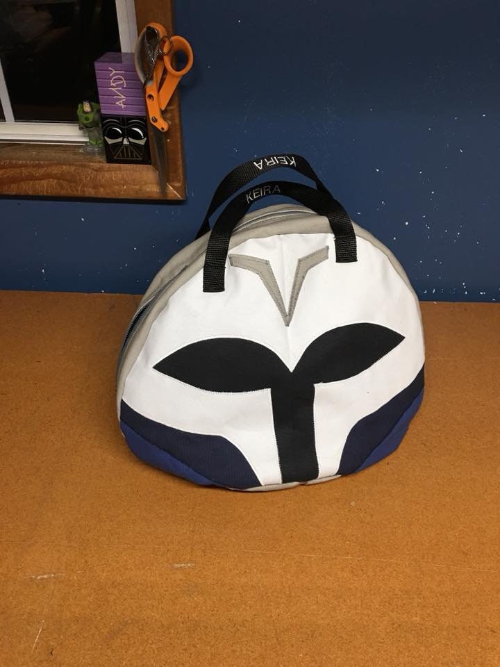 Star Wars Clone Wars Bo Katan Night Owl Deluxe Helmet Carry Bag