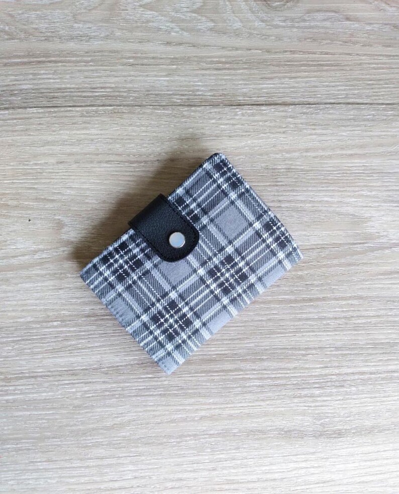 YOUR CHOICE _ Small Bifold Wallet Cute Wallet,Slim Wallet,Clutch Wallet with 8 card slots,zipper coin pouch,slip pocket for phone, cash Grey Plaid