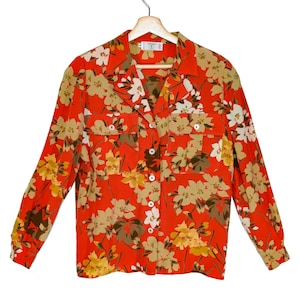 VALENTINO vintage blouse, 100% silk fabric with floral print, size L, Italian designer, tropical print, vacation style, relaxed fit