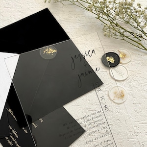 Helder acryl huwelijksuitnodiging goud luxe bruiloften minimale bruiloft kalligrafie met QR-code en details kaart RSVP-uitnodigingssets