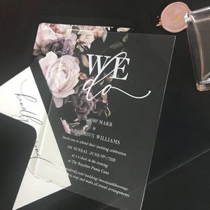 Bloemen huwelijksuitnodiging en QR-kaart detail uitnodigingskaart romantische uitnodigingskaart perkamentpapier set bruiloft uitnodigingskaarten set bruiloft briefpapier