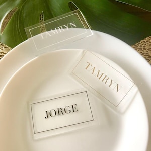 JINMURY 100pcs Clear Acrylic Place Cards for Weddings or Parties, Rectangle Acrylic Seating Place Cards Escort Cards DIY Guest Name Cards and Wedding
